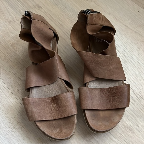 Eileen Fisher Sport Leather Sandal Sneaker Open Toe Strappy 7 Zipper Neutral - Picture 1 of 10